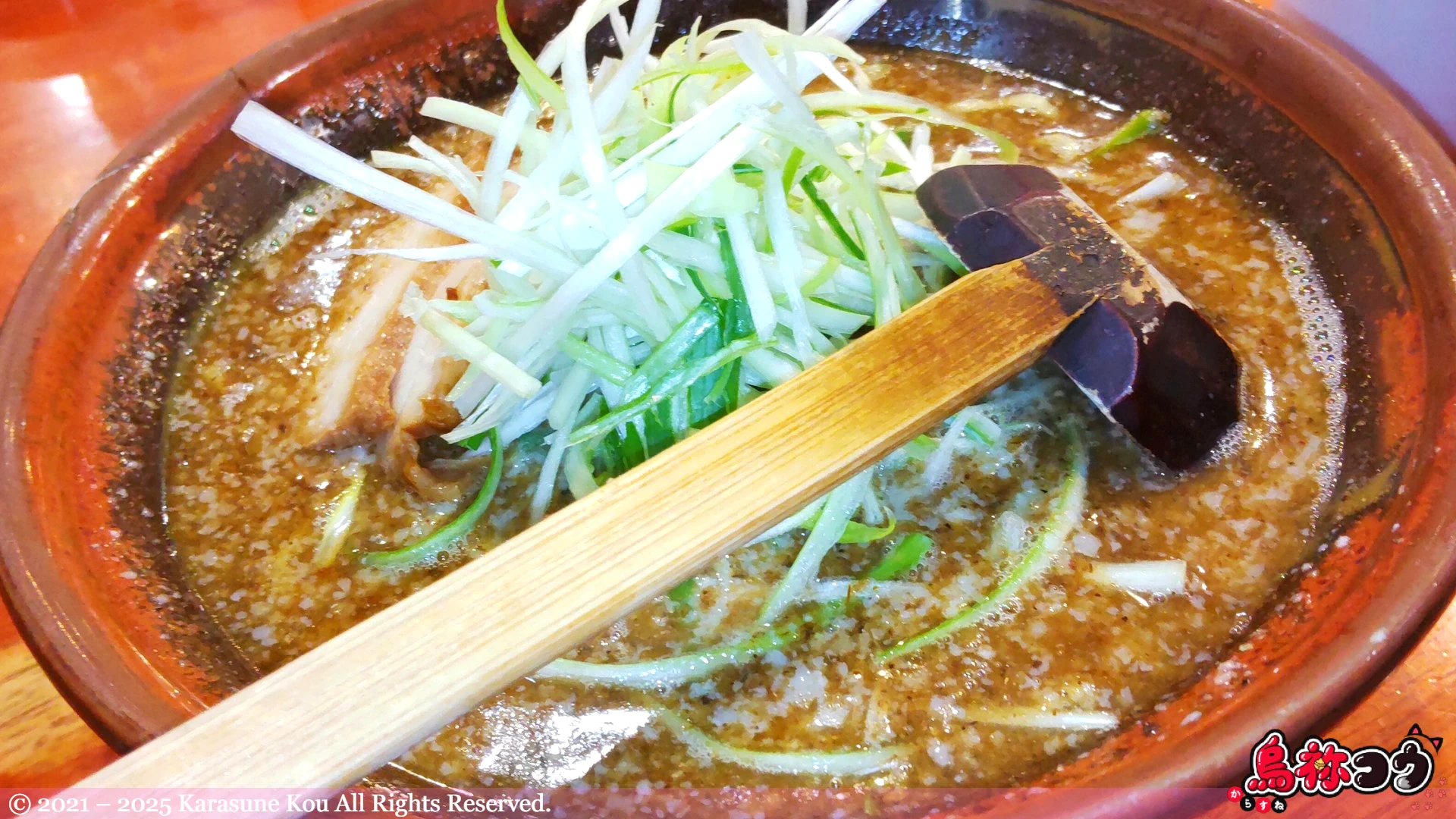 むてっぽうの魚介醤油ラーメンです